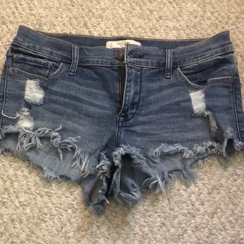 Low rise Abercrombie & Firtch jean shorts
